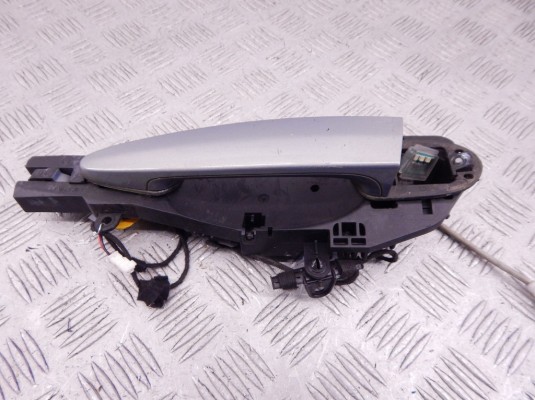 Ручка наружная передняя левая BMW 3-series (E90/91/92) 51 21 7 207 539 Ручка наружная передняя левая BMW 3-series (E90/91/92) 51 21 7 207 539