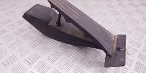 Педаль газа BMW 1-series (E87) 35 40 6 766 931 Педаль газа BMW 1-series (E87) 35 40 6 766 931