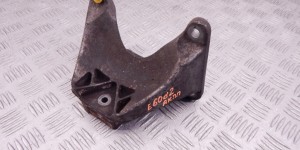 Кронштейн КПП BMW 5-series (E60/61) 22 31 6 761 107