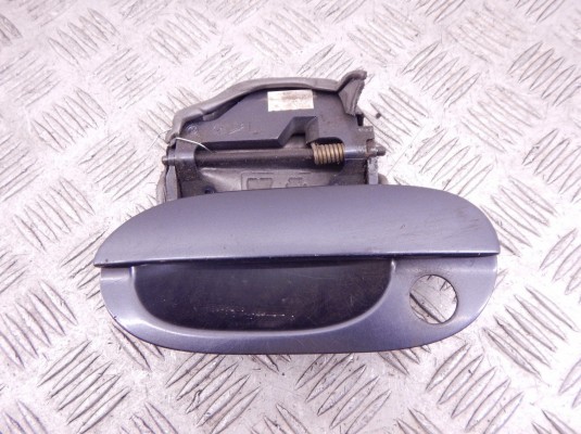 Ручка наружная передняя левая BMW 5-series (E39) 51 21 0 000 515