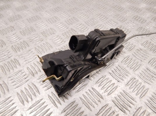 Замок двери передней правой BMW 3-series (E46) 51 21 7 011 244