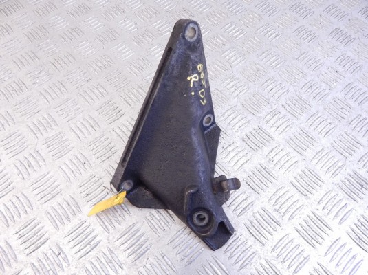 Кронштейн двигателя BMW 7-series (E65/66) 22 11 6 770 005