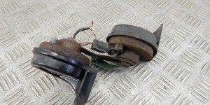 Сигнал (клаксон) BMW 5-series (E39) 61 33 8 381 271 Сигнал (клаксон) BMW 5-series (E39) 61 33 8 381 271