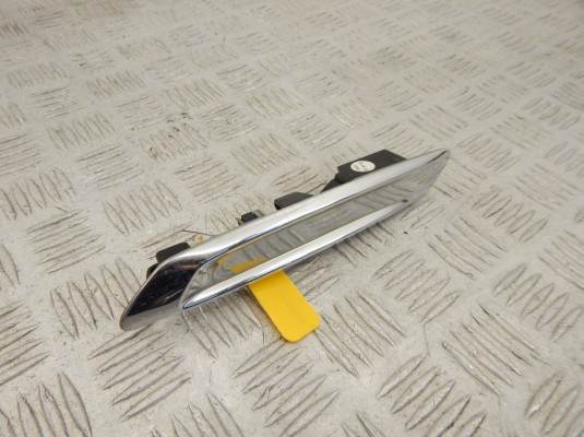 Молдинг крыла переднего правого BMW 5-series (F10/11) 51 13 7 336 648 Молдинг крыла переднего правого BMW 5-series (F10/11) 51 13 7 336 648