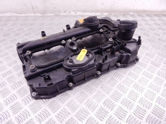 Клапанная крышка BMW 5-series (F10/11) 11 12 7 588 412 Клапанная крышка BMW 5-series (F10/11) 11 12 7 588 412