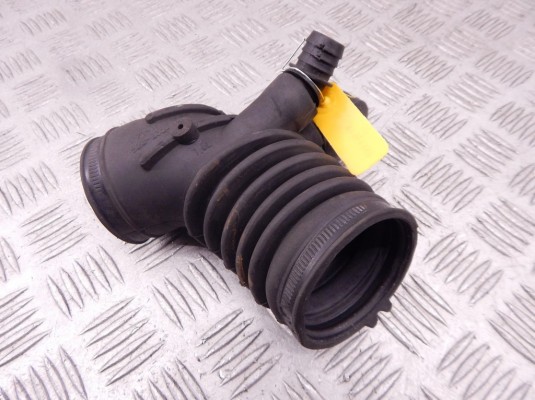 Гофра инжектора BMW 3-series (E36) 13 71 1 739 575 Гофра инжектора BMW 3-series (E36) 13 71 1 739 575