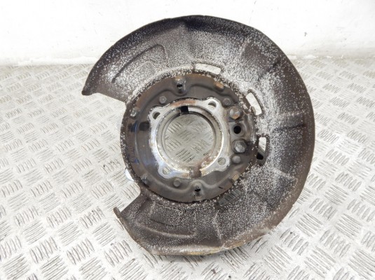 Ступица задняя правая BMW X5-series (E70) 33 32 6 879 102