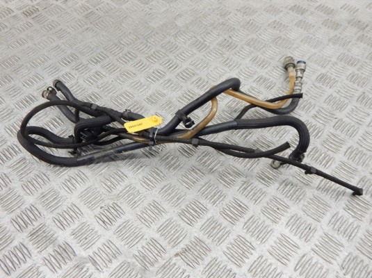 Топливная рампа BMW X5-series (E53) Топливная рампа BMW X5-series (E53)