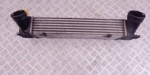 Интеркулер BMW 3-series (E90/91/92) 17 51 7 798 788