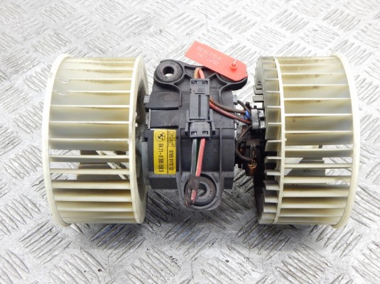 Моторчик печки BMW 5-series (E39) 64 11 8 385 558 Моторчик печки BMW 5-series (E39) 64 11 8 385 558