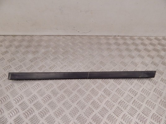 Молдинг двери задней левой BMW 5-series (E39) 51 13 8 159 297
