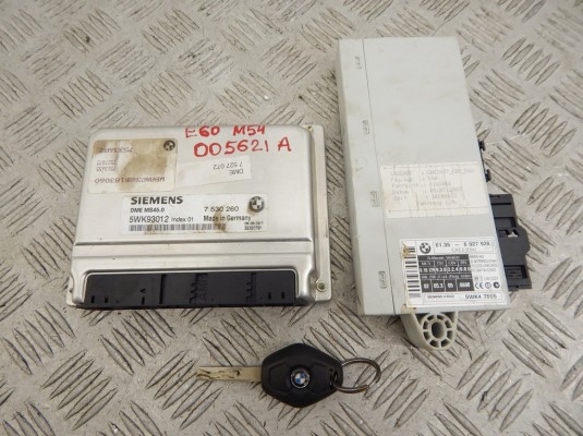 Блок управления двигателем BMW 5-series (E60/61) 12 14 7 530 260