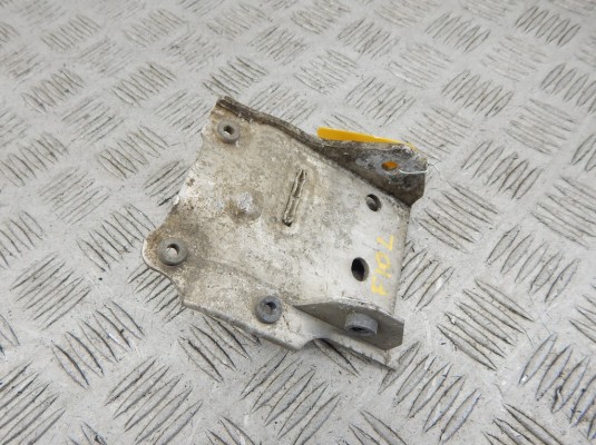 Кронштейн радиатора BMW 5-series (F10/11) 51 11 7 186 513 Кронштейн радиатора BMW 5-series (F10/11) 51 11 7 186 513