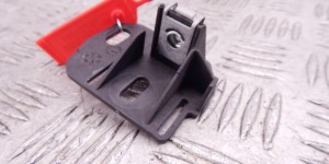 Крепление фары левой BMW 3-series (E90/91/92) 51 64 7 136 827