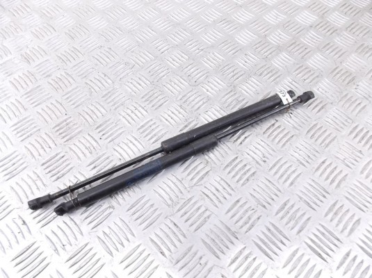 Амортизатор капота BMW 3-series (E90/91/92) 51 23 7 060 550