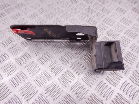 Передняя панель крепления облицовки (телевизор) BMW 3-series (E90/91/92) 51 64 7 117 812