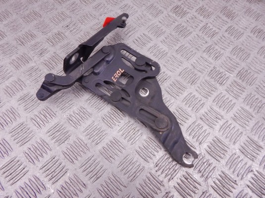 Петля капота левая BMW X5-series (E70) 41 00 7 198 617 Петля капота левая BMW X5-series (E70) 41 00 7 198 617