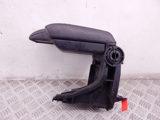 Подлокотник BMW 3-series (E46) 51 16 8 213 678 Подлокотник BMW 3-series (E46) 51 16 8 213 678