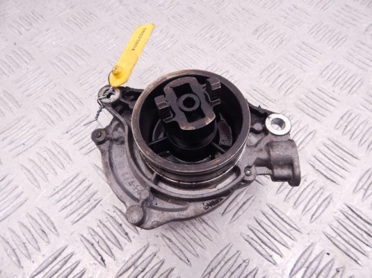 Насос вакуумный BMW X5-series (E70) 11 66 7 791 232