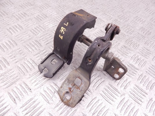 Петля крышки багажника BMW 5-series (E39) 41 61 7 007 403