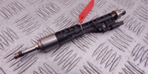 Форсунка BMW 3-series (F30/31) 13 64 7 639 994