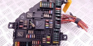 Блок предохранителей BMW 7-series (F01/02) 61 14 9 210 857 Блок предохранителей BMW 7-series (F01/02) 61 14 9 210 857