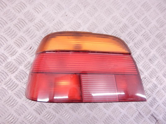 Фонарь задний левый BMW 5-series (E39) 8358031