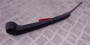 Щеткодержатель задний AUDI Q3 (8U) 2011-2014 8U0955407 Щеткодержатель задний AUDI Q3 (8U) 2011-2014 8U0955407