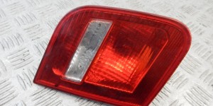 Фонарь крышки багажника левый BMW 3-series (E46)
