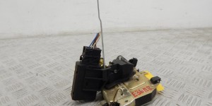 Замок двери передней правой BMW 3-series (E36) 51 21 8 122 204