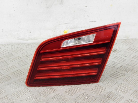 Фонарь крышки багажника правый BMW 5-series (F10/11) 63 21 7 306 164 Фонарь крышки багажника правый BMW 5-series (F10/11) 63 21 7 306 164