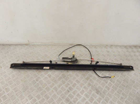 Шторка заднего стекла BMW 5-series (E39) 51 46 8 176 169