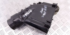 Корпус масляного фильтра BMW 5-series (E60/61) 11 42 7 807 799