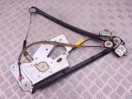 Стеклоподъемник электрический передний правый BMW 5-series (E39) 51 33 8 252 394