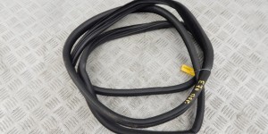 Уплотнитель двери передней правой BMW X5-series (E70) 7207221