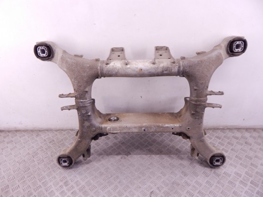 Балка подвески задняя BMW 7-series (F01/02) 33 31 6 794 666 Балка подвески задняя BMW 7-series (F01/02) 33 31 6 794 666