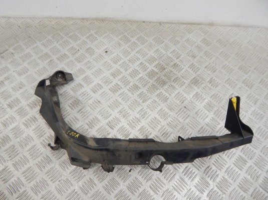 Крепление фары правой BMW 3-series (E90/91/92) 51 64 7 138 402