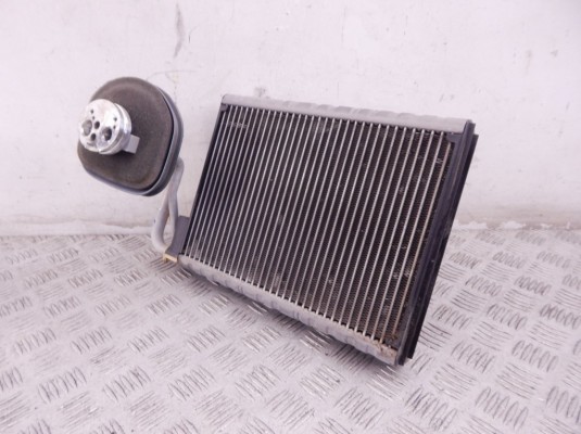 Испаритель кондиционера BMW 7-series (F01/02)