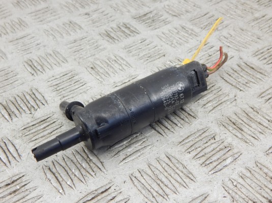 Насос (моторчик) омывателя фар BMW 7-series (F01/02) 67 63 7 217 792 Насос (моторчик) омывателя фар BMW 7-series (F01/02) 67 63 7 217 792