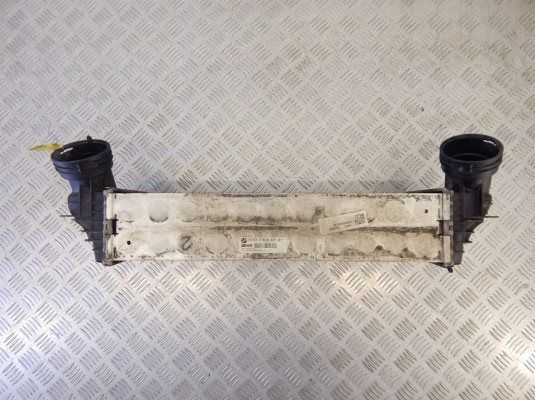 Интеркулер BMW X5-series (E70) 17 51 7 809 321 Интеркулер BMW X5-series (E70) 17 51 7 809 321