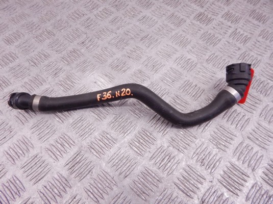 Патрубок радиатора BMW 4-series (F32/33/36) 17 12 7 596 841 Патрубок радиатора BMW 4-series (F32/33/36) 17 12 7 596 841