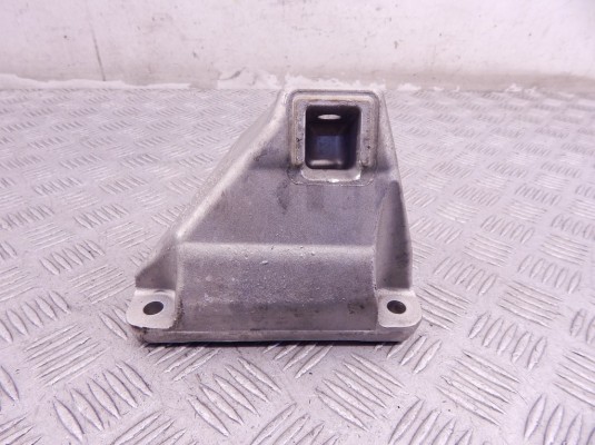 Подушка крепления двигателя BMW 5-series (F10/11) 22 11 6 781 242
