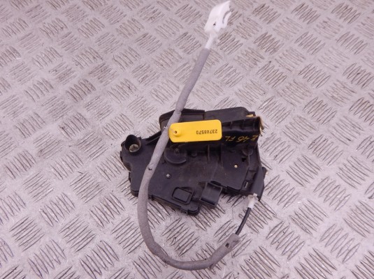 Замок двери передней левой BMW 3-series (E46) 51 21 7 011 241