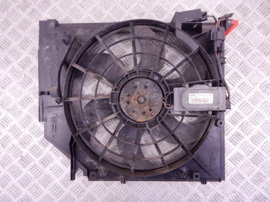 Вентилятор радиатора BMW 3-series (E46) 17 11 7 525 508