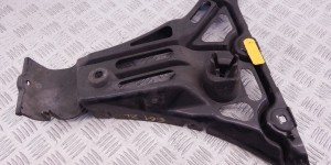 Кронштейн крепления бампера заднего BMW 5-series (E60/61) 51 12 7 060 795