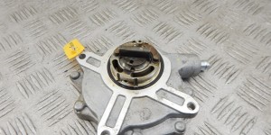 Насос вакуумный BMW 3-series (E46) 11 66 7 502 656 Насос вакуумный BMW 3-series (E46) 11 66 7 502 656
