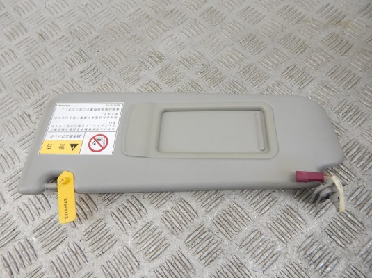 Козырек солнцезащитный BMW X1-series (E84) 51 16 7 252 007 Козырек солнцезащитный BMW X1-series (E84) 51 16 7 252 007