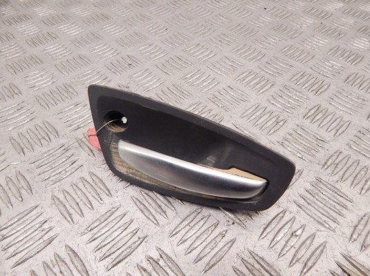 Ручка внутренняя передняя правая BMW 1-series (E87) 51 41 7 145 076