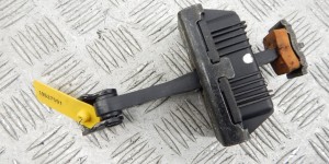 Ограничитель открывания двери передней BMW 1-series (E87) 41 51 7 164 623