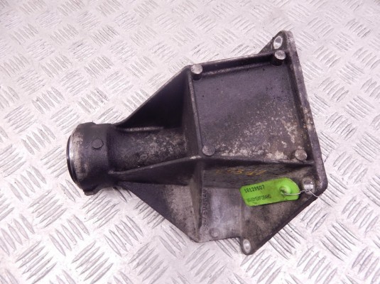 Кронштейн полуоси BMW X5-series (E53) 31 53 7 503 120